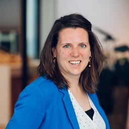 Anne van Laarhoven a.vanlaarhoven noordhoff.nl 500x500