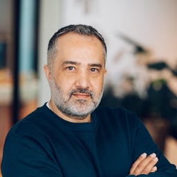 Yasar Yigitsoy y.yigitsoy noordhoff.nl 500x500