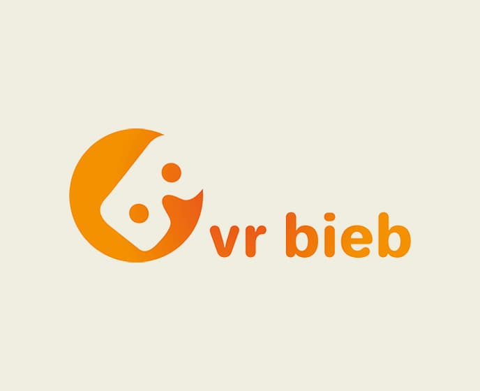 Logo met oranje gezichtsvorm en tekst 'vr bieb' op beige achtergrond